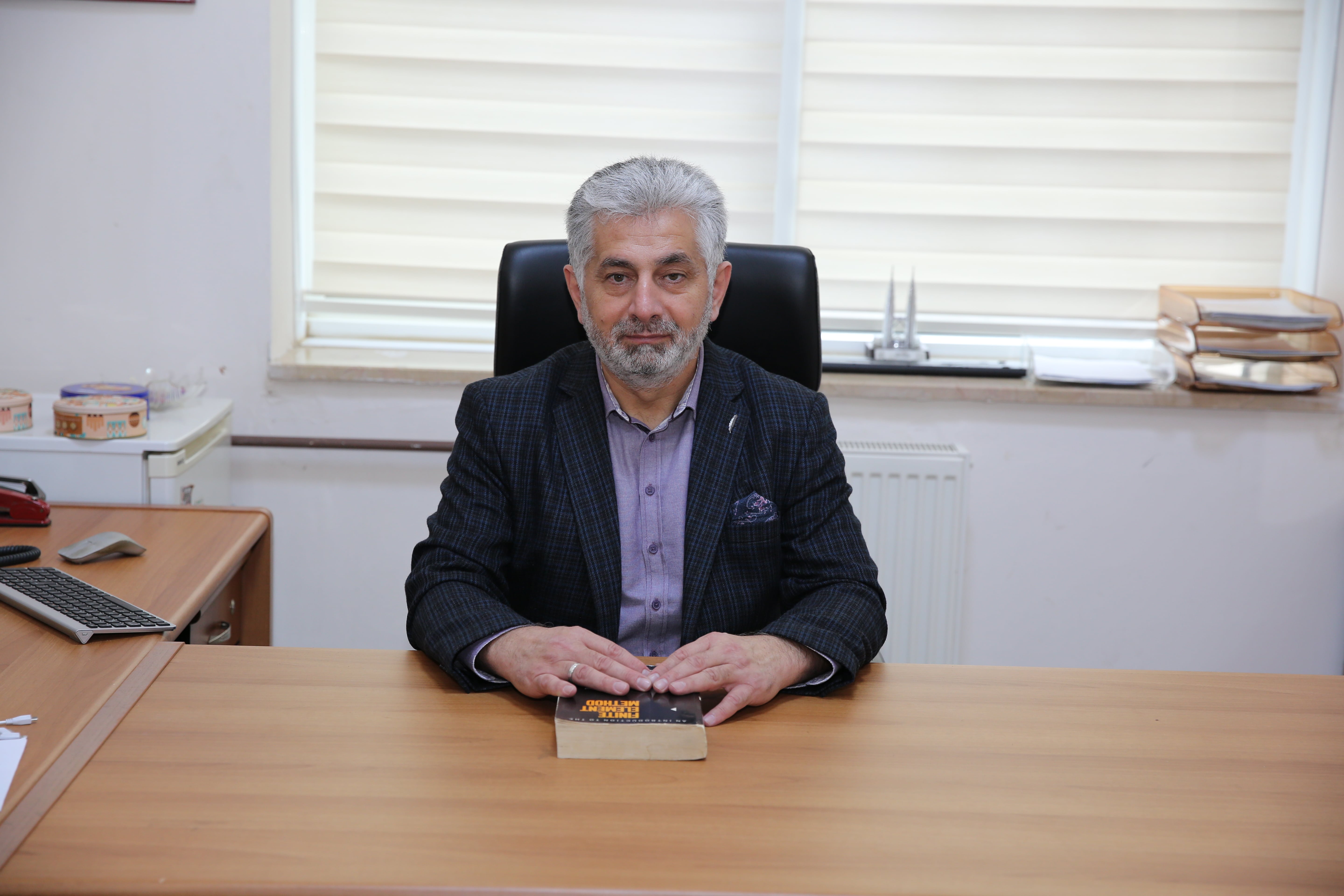 Öğretim Üyesi Resmi